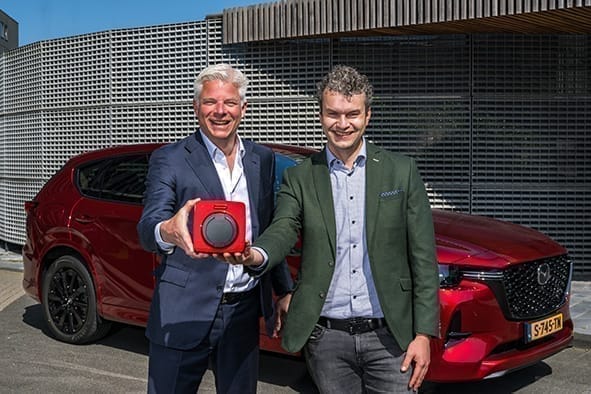 CubeCharging en Mazda: compact design, nu in exterieurkleuren van Mazda.
